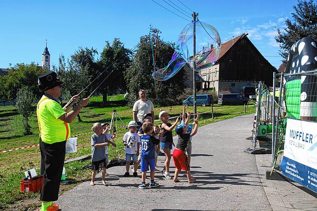Bild 33: Voller Erfolg: Das 10. Schafstallfest der Hobixer Narrenzunft und der Familie Möll in Mainwangen