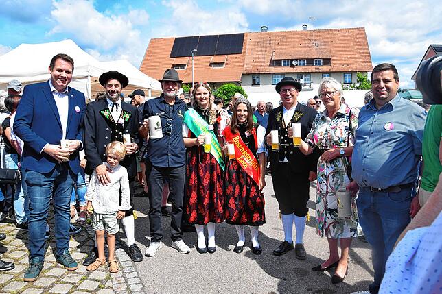 Bild 18: Ein Markt rund um die Rose: Nöggenschwieler Rosentage zeigt sich in Blütenpracht