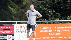 Trainer Markus Schoch und der FC Öhningen-Gaienhofen haben die Partie gegen den FC Singen gedreht und noch mit 5:4 für sich entschieden.