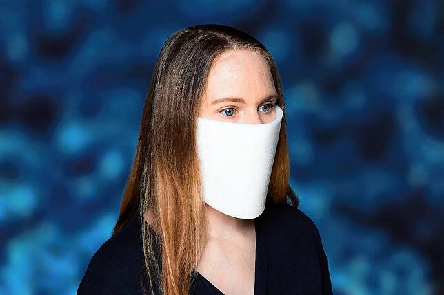 Alltags- oder Behelfsmasken für den Einmalgebrauch werden bei der Firma Dimer in Luttingen hergestellt.