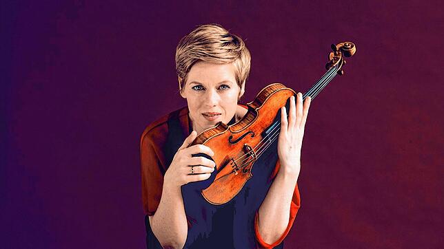 Isabelle Faust, 49, geboren in Esslingen, zählt zu den weltweit führenden Geigenvirtuosen. In der Klosterkirche in Münsterlingen ist sie ...