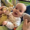 Das Lächeln der kleinen Fabienne aus Wehr ist zauberhaft. Was man auf diesem Bild nicht auf den ersten Blick sieht: Das Baby hat ...
