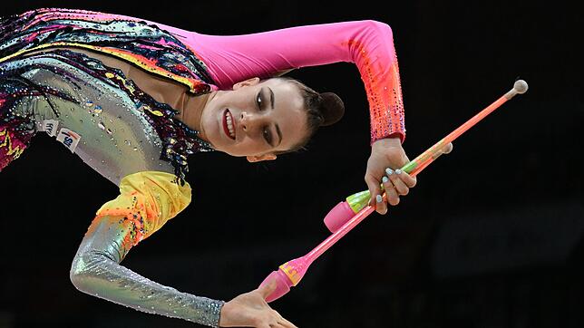 Weltklasse mit den Keulen: Darja Varfolomeev.