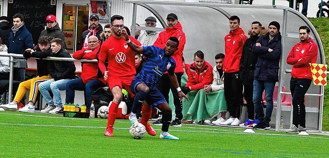 Bild 5: VfB Waldshut düpiert Schlusslicht FC Tiengen 08 im Derby mit 7:0 &ndash; und wir haben Bilder!