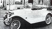 Ein Automobil des Singener Herstellers Hildebrand wurde vor rund 100 Jahren auf der heutigen Erzbergerstraße in Singen fotografiert.