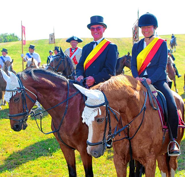 Eine gelungene Premiere hat Bürgermeisterin Alexandra Kipp, die zum ersten Mal beim Eulogiusritt mit dabei ist, hier im Bild mit ...