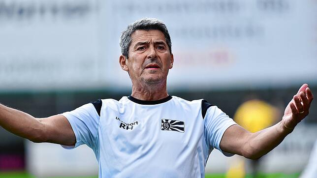 Villiingens Coach Ralf Helmer musste gegen Rielasingen-Arlen mit seiner Mannschaft die dritte Niederlage in Folge hinnehmen.