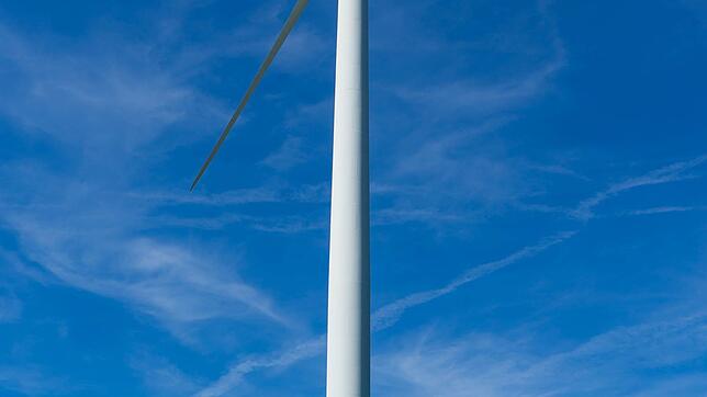 Stillstand auf der Länge: Denn aktuell beschäftigt sich wieder das Verwaltungsgericht Freiburg mit dem geplanten Windpark Länge. Es ist ...