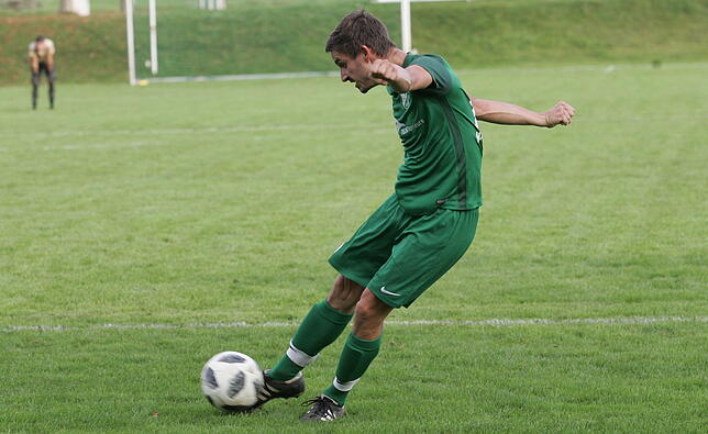 Bild 2: FC Weizen siegt beim SV Rheintal mit 3:1 &ndash; wir haben die Bilder!