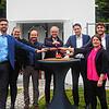 Das Startsignal für den erfolgreichen Abschluss des Breitbandausbaus &bdquo;Weiße Flecken&ldquo; in Engen gaben (von links) ...