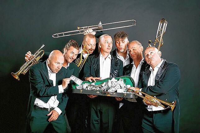 Die Bläsergruppe Mnozil Brass präsentiert am 17. Oktober ihr neues Johann-Strauss-Programm in Allensbach.