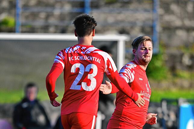 Bild 3: TuS Stetten besiegt den FC Schlüchttal mit 4:3 – und wir haben Bilder!