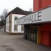Der Eingang der Wiestorhalle: Hier sollen sich im Falle eines Stromausfalls Bürger treffen können, um Hilfe und Auskunft zur jeweiligen ...