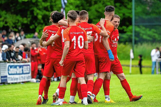 Bild 24: VfB Waldshut behält die Nerven am Elfmeterpunkt im Pokalfinale gegen FC Tiengen 08 &ndash; hier Fotos!