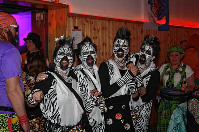 Bild 15: Zirkusfestival beim Sportlerball in Rietheim