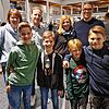 Familie Radl und Familie Jörg aus Friedrichshafen waren bei &bdquo;Wetten, dass...?&ldquo; dabei. Sonja und Marc Radl, Martina und ...