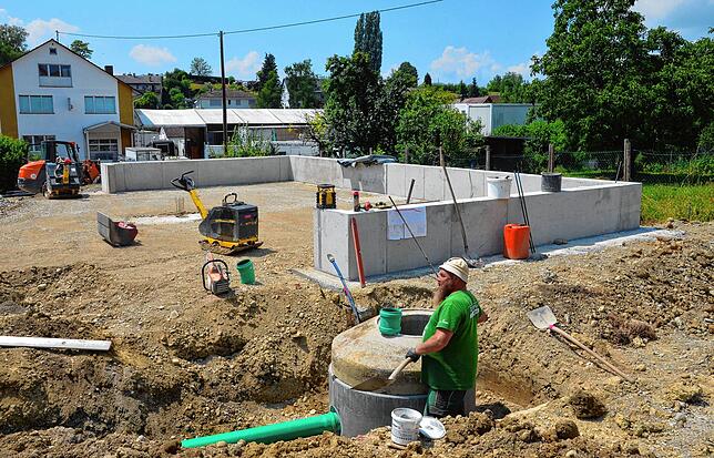 Die Kulturscheune auf dem Areal des künftigen neuen Ittendorfer Dorfplatzes hat bereits ihr Fundament. Die Mitte im südlichen Teilort ...