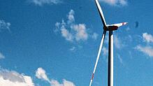 Das Gebiet für die geplanten 13 Windräder in den Wäldern rund um Ostrach wurde umbenannt. Unser Bild zeigt eine Anlage in Hilpensberg.