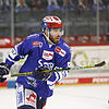 Marius Möchel trägt auch in der kommenden Saison das Wild Wings-Trikot.