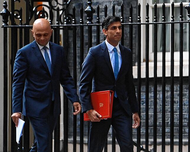 Sajid Javid (links) und Rishi Sunak haben ihre Ämter als Gesundheitsminister und Finanzminister niedergelegt.