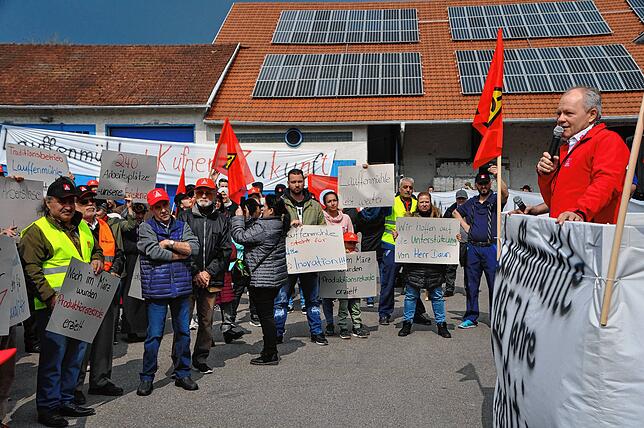 Am Samstag den 13.4.2019 fand auf dem Fabrikgelände der Firma Lauffenmühle in Lauchringen eine Kundgebung mit rund 800 Teilnehmern ...