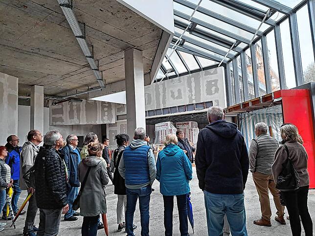 Bild 1: SK öffnet Türen: Bilder von der Führung über die Baustelle des Gesundheitscampus in Bad Säckingen