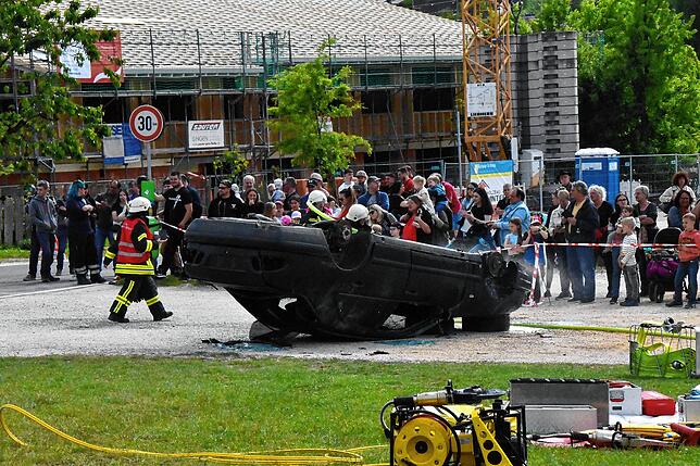 Bild 21: Bilder der Abschlussübung einer Blaulichtorganisationenübergreifenden Fortbildung