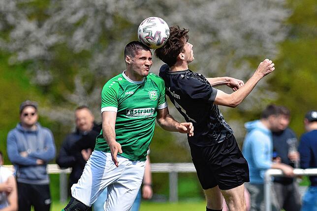 Bild 14: Der FC Tannheim schlägt den FC Bräunlingen mit 3:1 – wir haben die Fotos!
