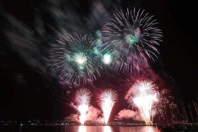Bild 11: Es knallt beim Seenachtfest 2025! Das Feuerwerk über dem Bodensee lädt zum Staunen ein