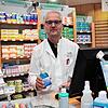 Apotheker Thomas Karcher verkauft derzeit viele Desinfektions-Produkte und der Lagerbestand schrumpft. Atemschutzmasken sind bereits ...
