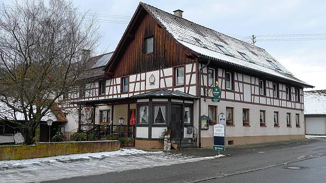 Die letzte Schließung einer Gaststätte im Deggenhausertal liegt nur wenige Wochen zurück: Das Gasthaus &bdquo;Adler&ldquo; in ...