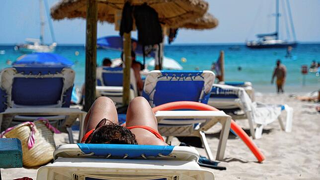 Für durchschnittlich 12 Tage verreisen die Deutschen im Jahresurlaub: Viele wählen einen Strandurlaub auf Mallorca.