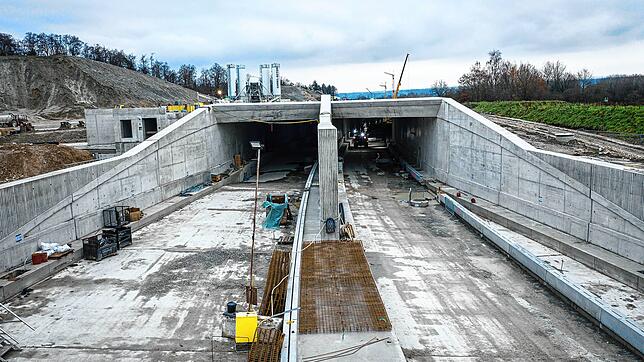 Der Rohbau des B33-Tunnels ist fertig, nach einem Jahr Bauzeit.