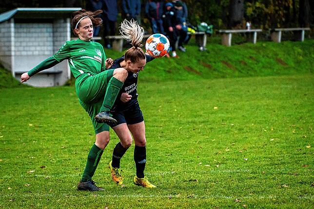 Bild 20: Fußballerinnen des SV Niederhof besiegen die SG Marbach II &ndash; und wir haben Bilder!