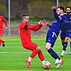 Visier eingestellt: Nexhdet Gusturanaj (links) vom FC Tiengen 08 ist für das Pokal-Halbfinale gegen Valmir Gashi und den VfB Waldshut ...