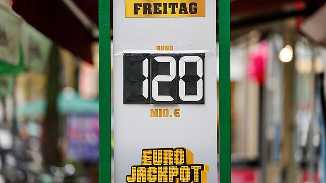 Ein Spieler aus Baden-Württemberg hat 120 Millionen Euro gewonnen. (Archivbild)