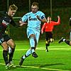 Torreich: Brooklyn Lehmann (links, gegen Tom Wihler) sicherte dem SV Buch mit seinem 14. Saisontor den entscheidenden Vorsprung beim ...