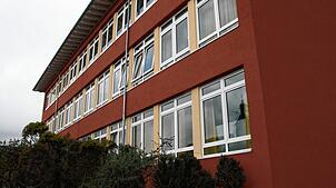 Die Grundschule in Görwihl soll für die Schulkindbetreuung umgebaut werden. Bild: Peter Schütz