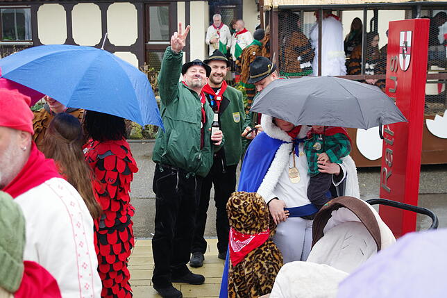 Bild 8: Die besten Bilder vom Rathaussturm in Gaienhofen: Ein unvergessliches Spektakel!