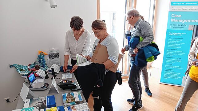 Bild 12: Bilder vom Einweihungsfest soziales Projekt Pfarrwiese