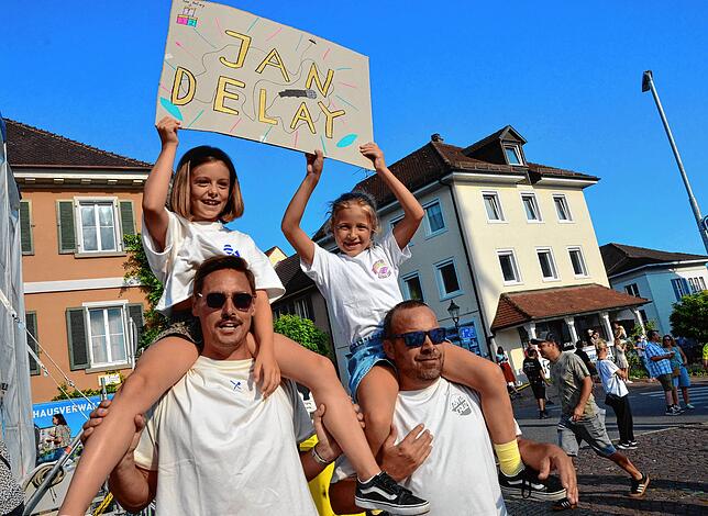 Bild 43: Gute Stimmung beim dritten Konzertabend des Markdorf Open-Air 2025