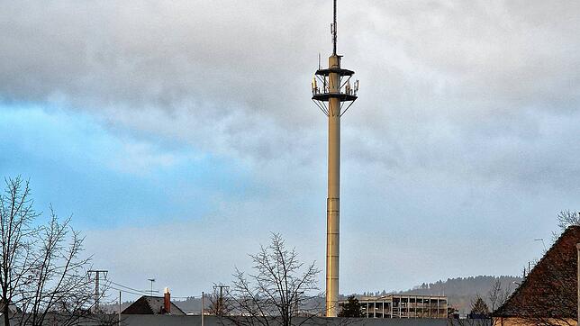 Mehr Mobilfunkmasten für besseren Handy-Empfang: Mit einer ungewöhnlichen Aktion macht die Telekom aktuell in Singen auf sich ...