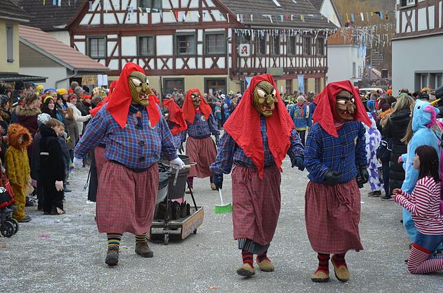 Bild 18: Eigeltinger Narrentage: Der Sonntagsumzug in Bildern (4)