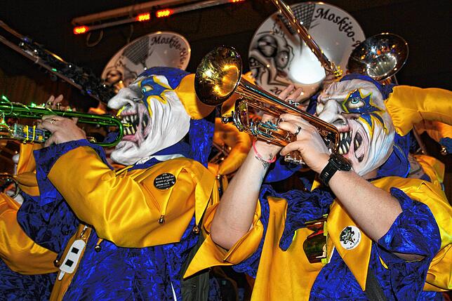Bild 6: Narren an Bodensee, Hochrhein und Schwarzwald feiern Fasnacht 2023