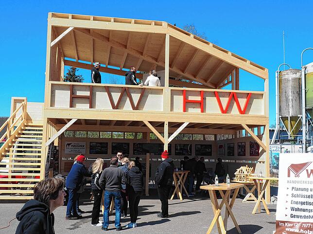 Bild 2: Frühjahrsmesse in Jestetten: Die besten Bilder von einem sonnigen Frühlingssonntag