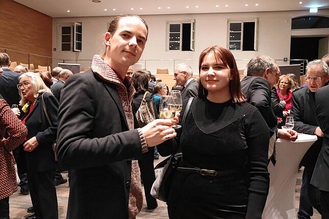 Die beiden Jugendgemeinderäte Sven Erik Feger und Anna-Lena Brandt.