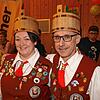 Zunftmeister Reinhard Sauter und seine Stellvertreterin Christiane Koch ziehen am Bunten Abend gemeinsam mit Vertretern aller Gruppen in ...