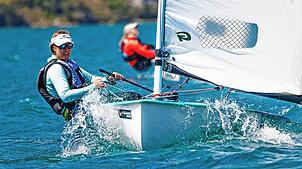 Susanne Sailer von der Seglervereinigung Überlingen bei der Weltmeisterschaft der Europe-Seglerinnen auf dem Gardasee. Sie wurde am Ende ...