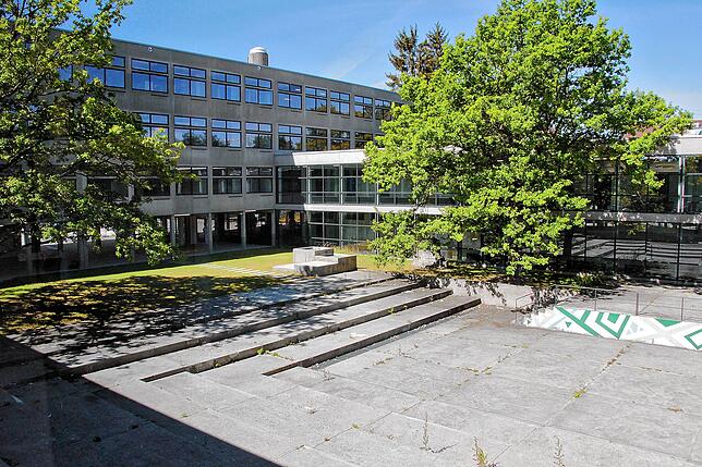 Das Schwenninger Deutenberg-Gymnasium in der Johannesstraße.
