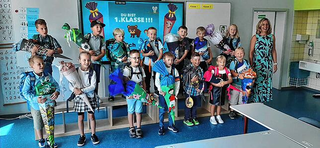 Die Klasse 1f der Gemeinschaftsschule Eschach-Neckar, Außenstelle Fischbach, mit Klassenlehrerin Isabell Alf.